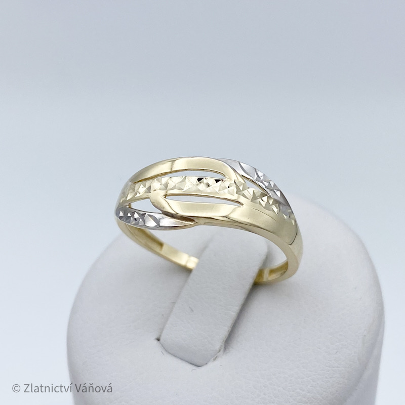 Žluté zlato prsten tvarovaný